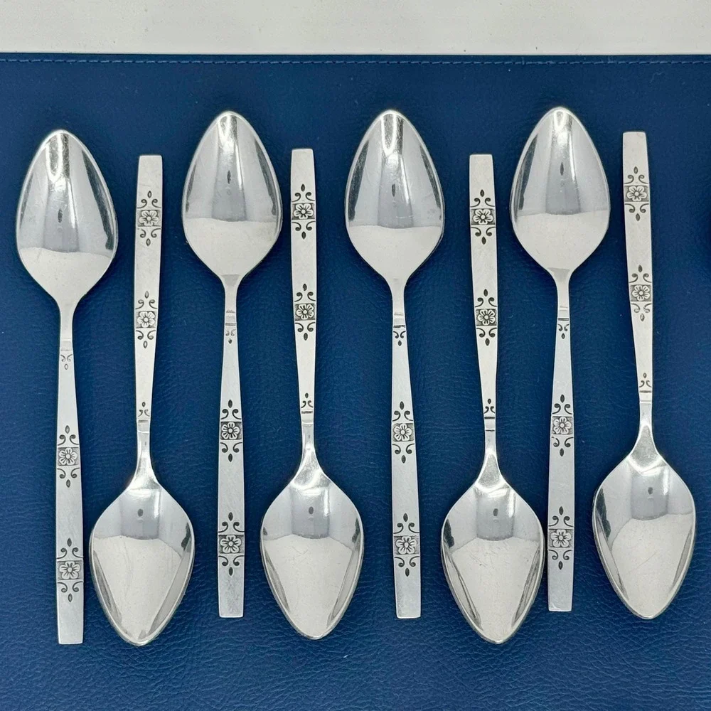 Vintage Oneida Profile Orlando 4 Place Settings 25 pc Floral Etched Flatware